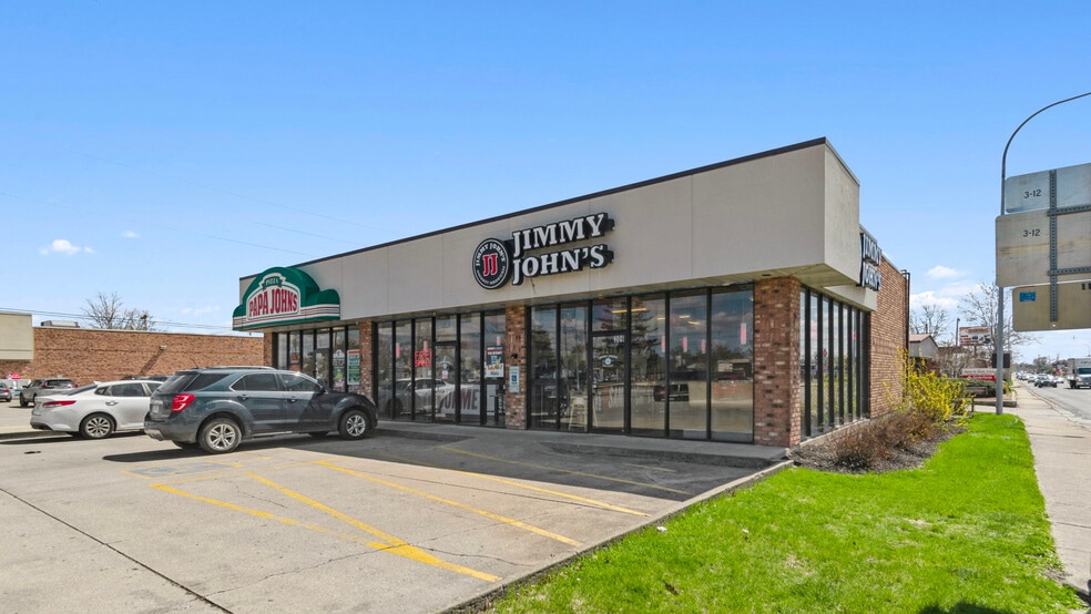 Primary Photo Of 302-306 W Fairchild St, Danville Storefront For Lease