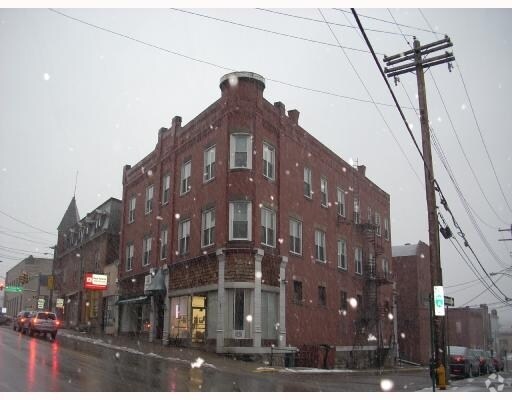More Photos Of 107-111 S McDonald St, McDonald Storefront Retail Residential For Lease