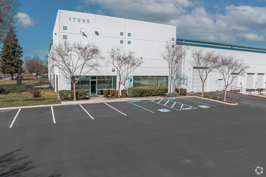 More Photos Of 17995 Murphy Pky, Lathrop Industrial For Sale