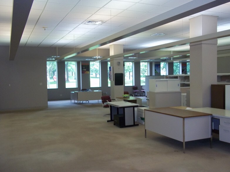 More Photos Of 201-209 E 4th St, Jamestown Industrial For Sale