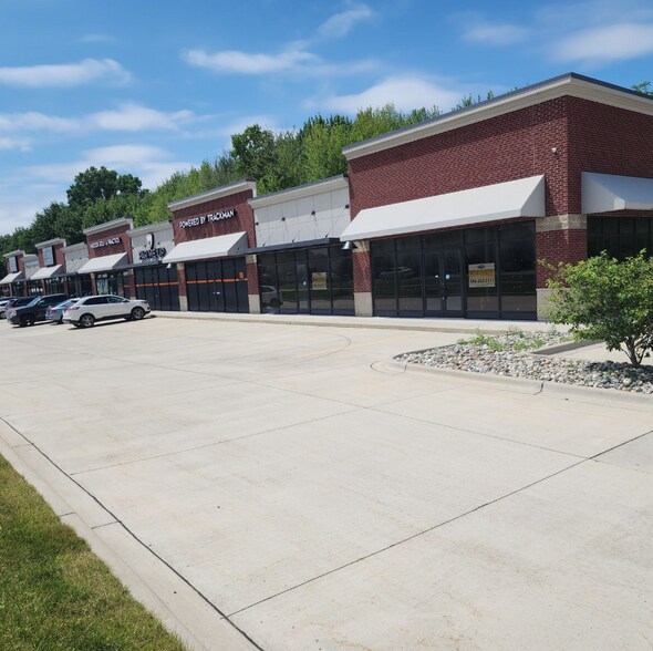 More Photos Of 23357 Hall Rd, Macomb General Retail For Sale