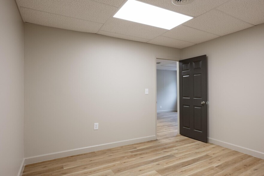 More Photos Of 175 NW Sequoia Rd, Cleveland Warehouse For Lease