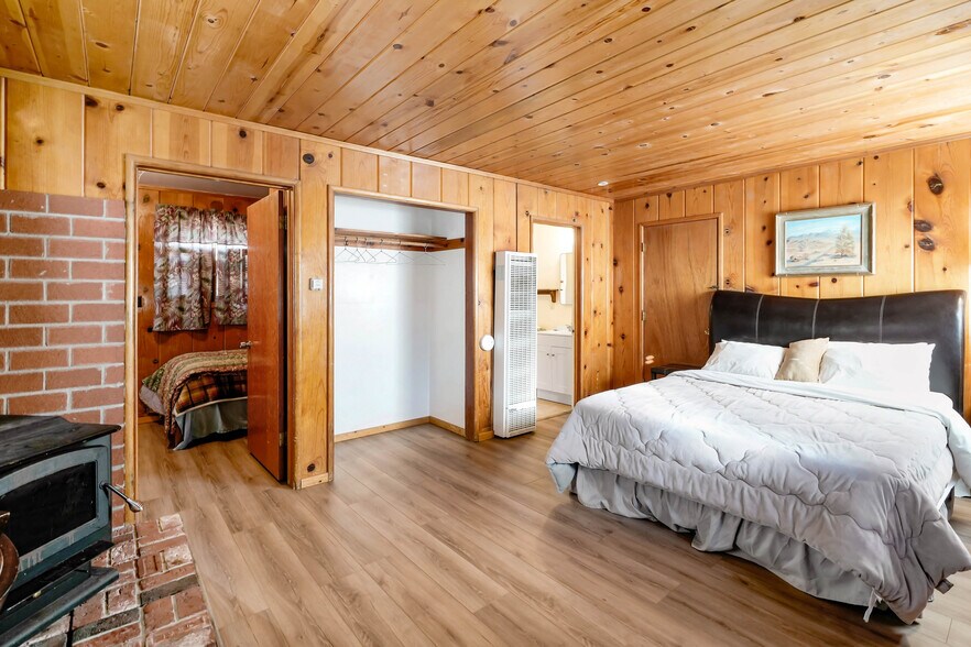 More Photos Of 1054-1098 State Highway 2, Wrightwood Hospitality For Sale