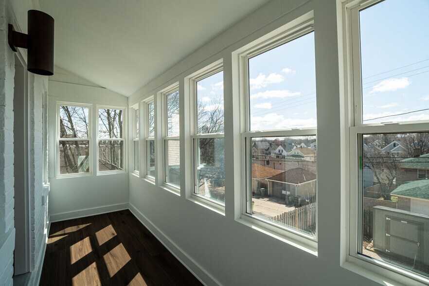 More Photos Of 3701 E Layton Ave, Cudahy Storefront Retail Residential For Sale