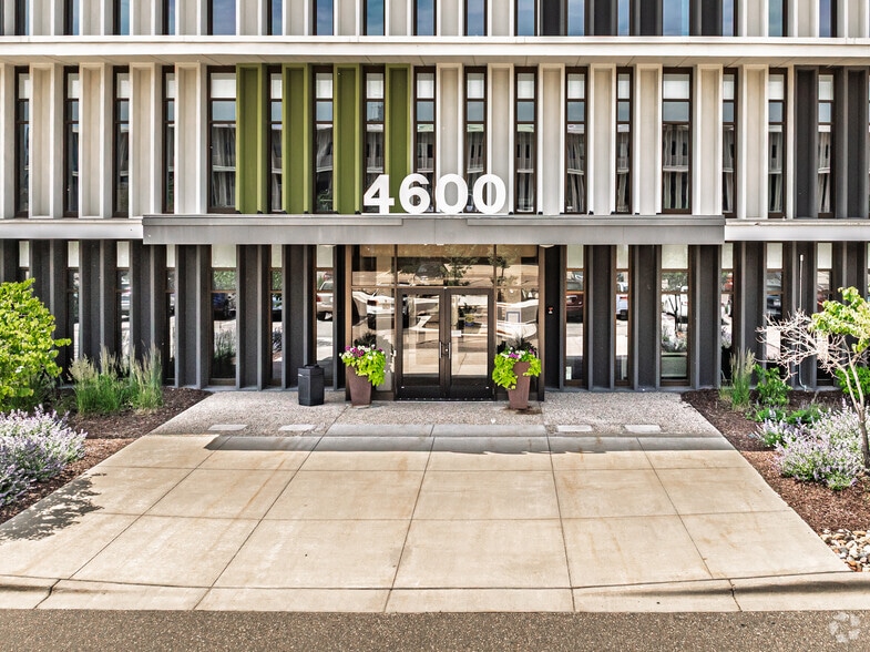 More Photos Of 4600 W 77th St, Edina Unknown For Lease