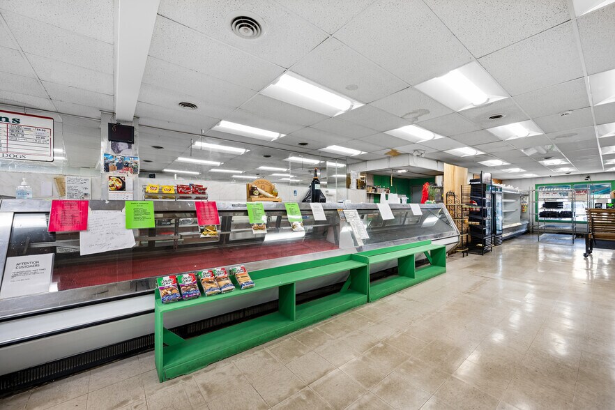 More Photos Of 250 Grant St, Buffalo Storefront For Sale