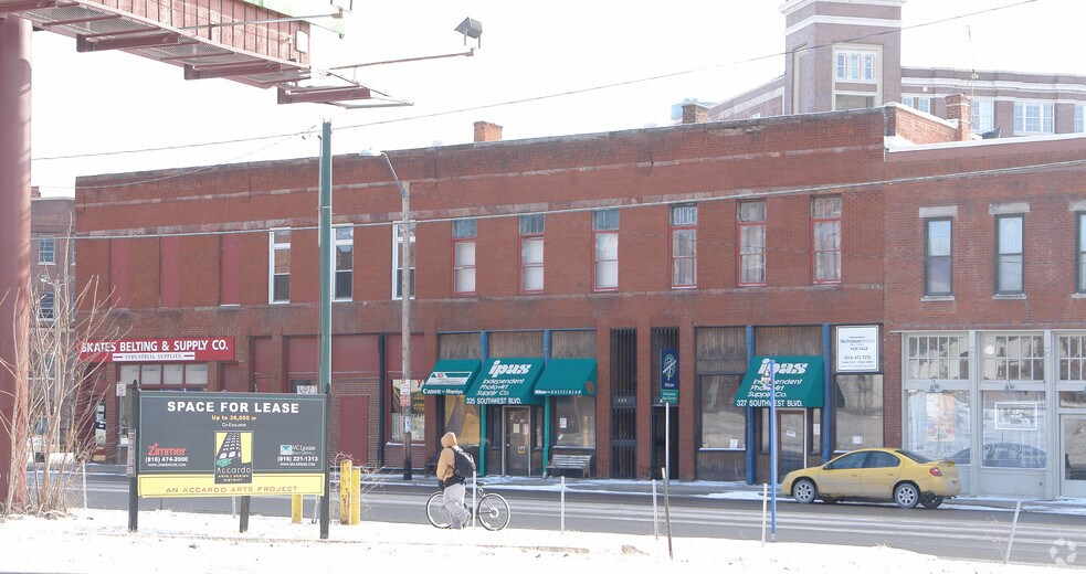 More Photos Of 323 Southwest Blvd, Kansas City Storefront Retail Office For Lease