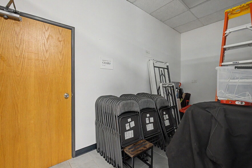 More Photos Of 1301-1333 W 121st Ave, Denver Flex For Lease