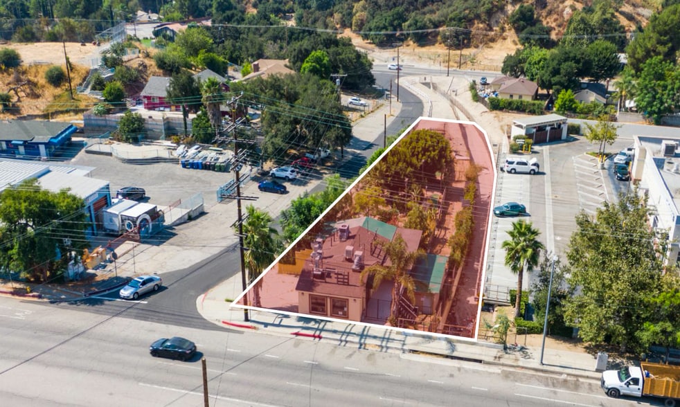 Primary Photo Of 6500 Foothill Blvd, Tujunga Restaurant For Sale