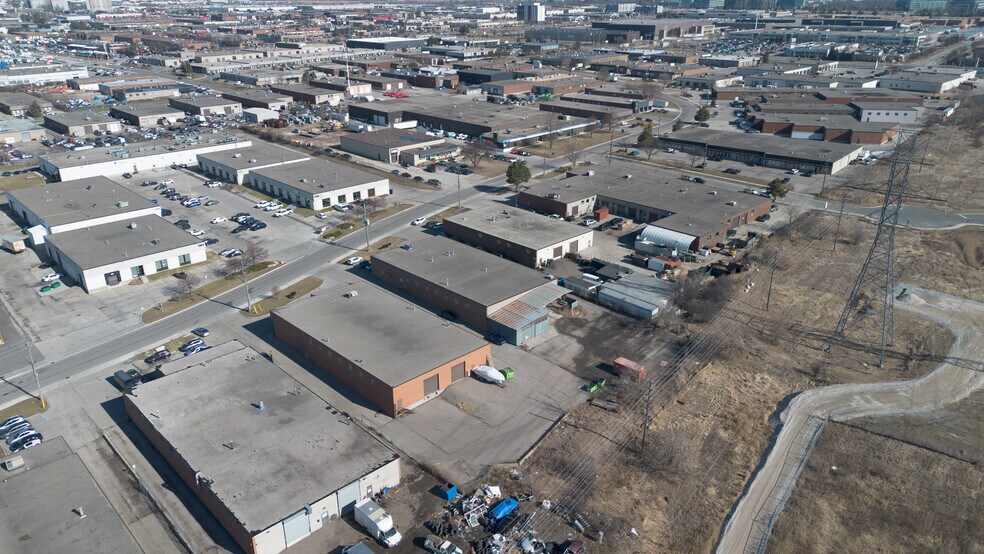 More Photos Of 1200 Fewster Dr, Mississauga Manufacturing For Sale