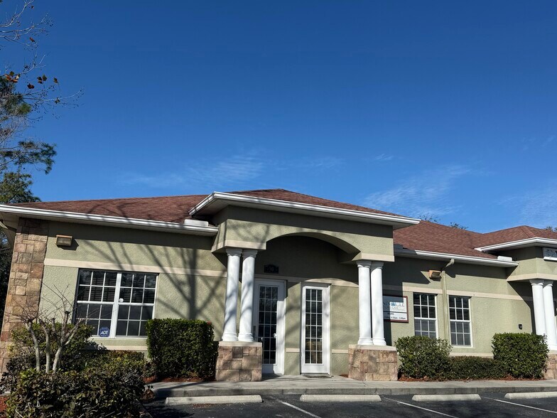 Primary Photo Of 2505-2511 Seven Springs Blvd, New Port Richey Office For Sale