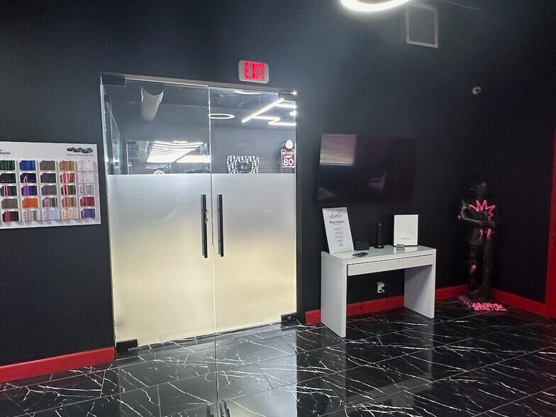 More Photos Of 816 NW 6th Ave, Fort Lauderdale Warehouse For Lease