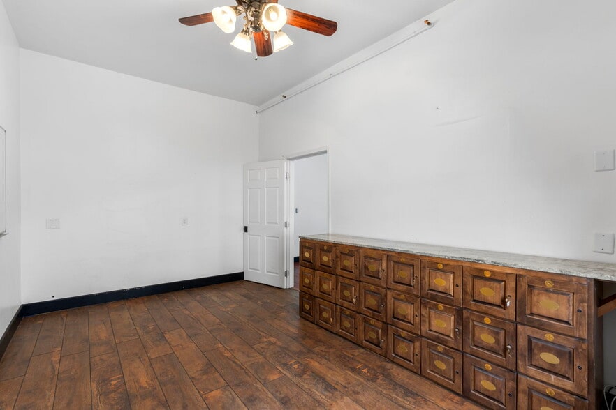 More Photos Of 55 N C St, Virginia City Storefront Retail Office For Sale