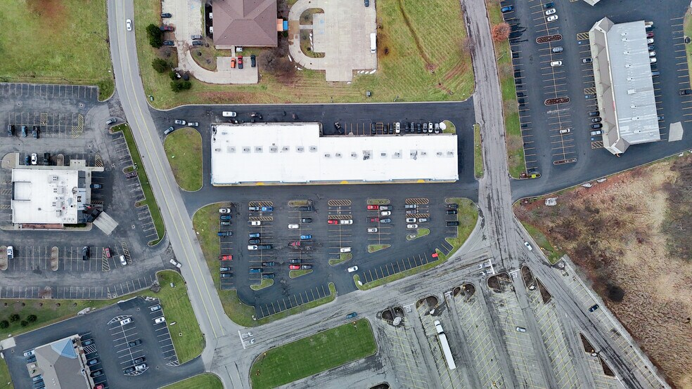 More Photos Of 25 Amberwood Pky, Ashland General Retail For Sale