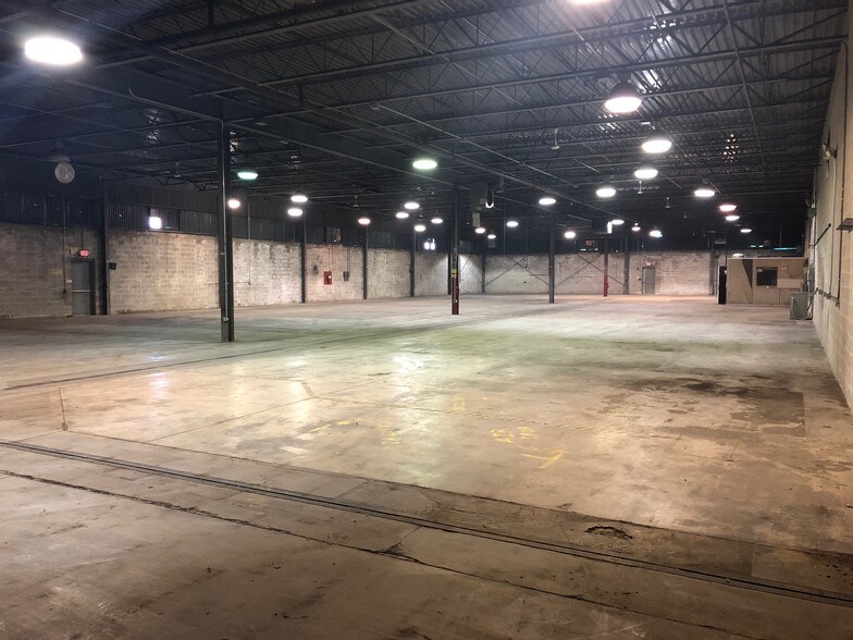 More Photos Of 3405 Board Rd, York Warehouse For Lease