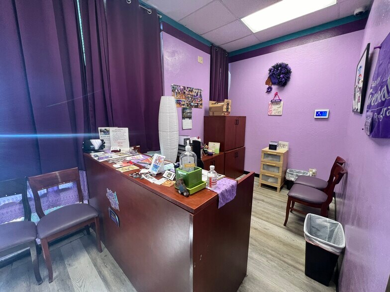 More Photos Of 7430 S 48th St, Phoenix Storefront For Lease
