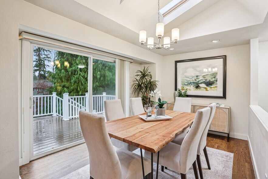 More Photos Of 5733 155th Ave NE, Redmond Apartments For Sale