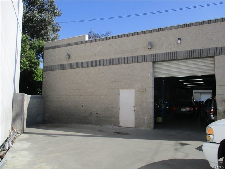 More Photos Of 6111 Quail Valley Ct, Riverside Warehouse For Lease