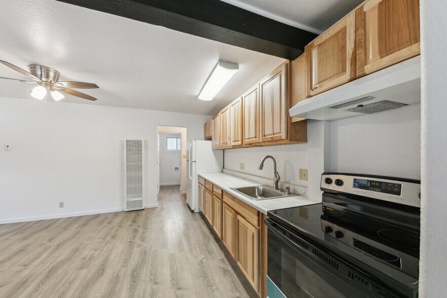 More Photos Of 3893 Pioneer Trail, South Lake Tahoe Apartments For Sale