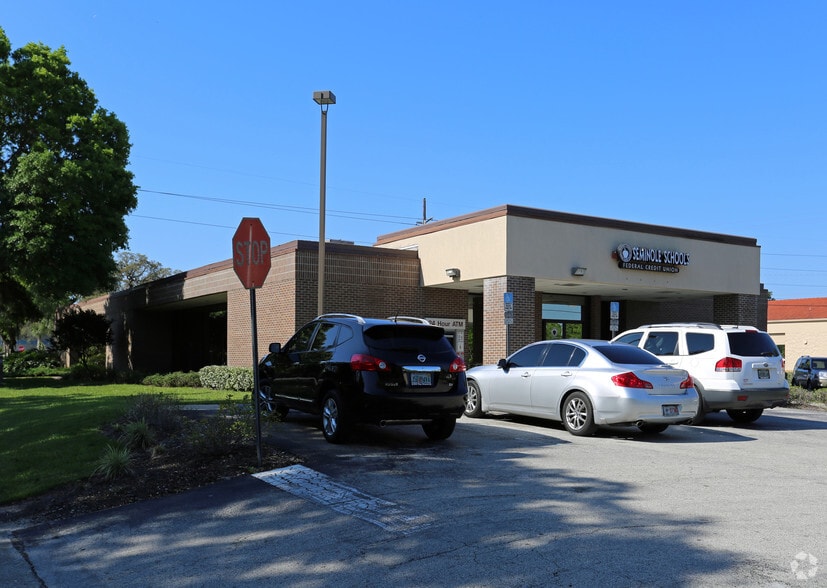 More Photos Of 2450 S Laurel Ave, Sanford Bank For Sale