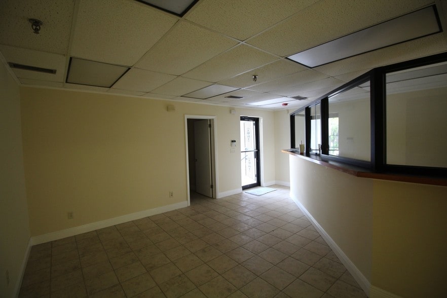 More Photos Of 3511 Walnut St, Jacksonville Warehouse For Sale