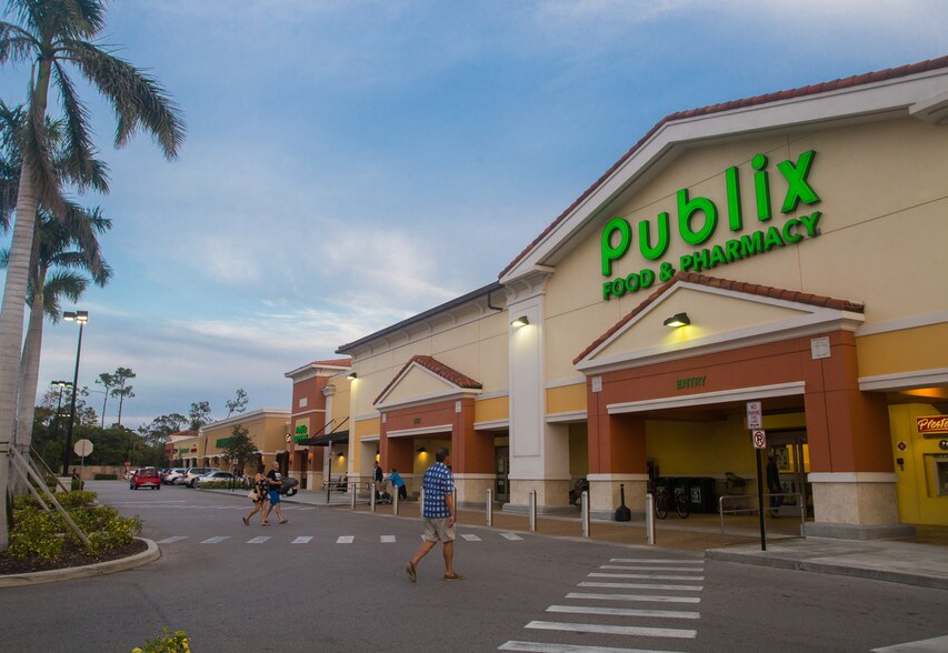More Photos Of 4810-4890 Davis Blvd, Naples General Retail For Lease
