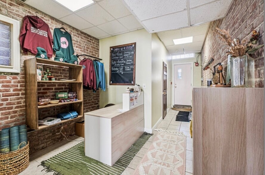 More Photos Of 231-233 W Coulter St, Philadelphia Apartments For Sale