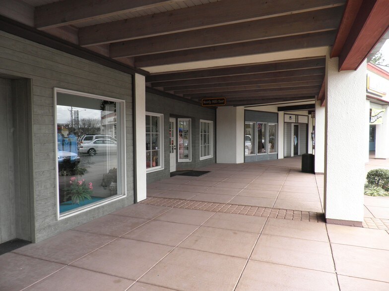 More Photos Of 301-415 N Spence Ave, Goldsboro Storefront Retail Office For Lease