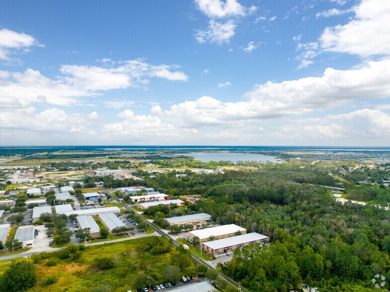 More Photos Of 1413 Hamlin Ave, Saint Cloud Light Distribution For Sale