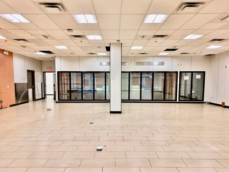 More Photos Of 3380 David Ave, Coquitlam Unknown For Lease