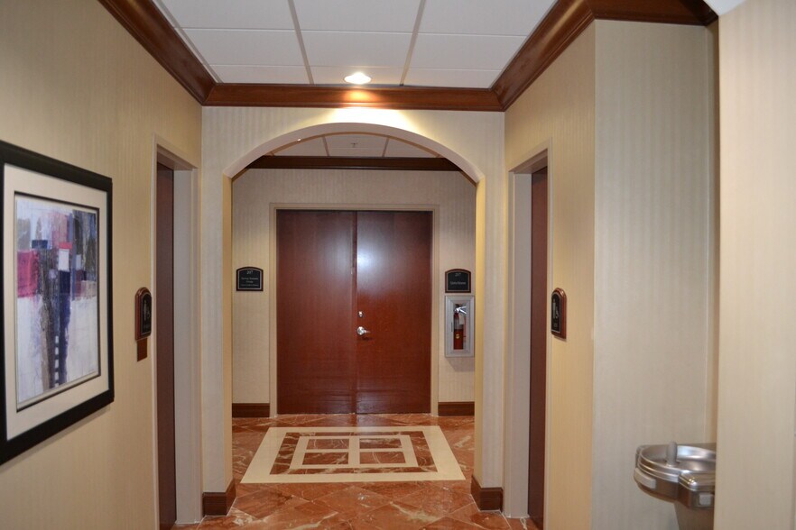 More Photos Of 4495 N Military Trl, Jupiter Medical For Lease