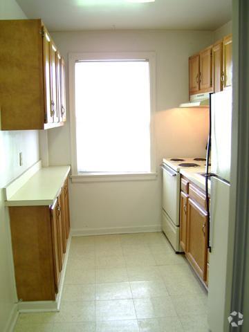 More Photos Of 1315 Westview Ave, East Lansing Apartments For Sale