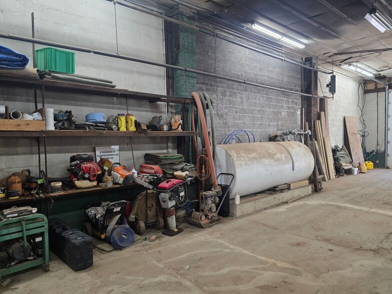 More Photos Of 209 Sprague Ave, Liberty Auto Repair For Sale