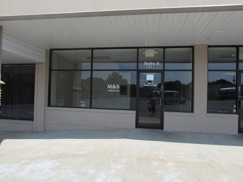 More Photos Of 2399 Lawrenceville Hwy, Lawrenceville Storefront Retail Office For Sale