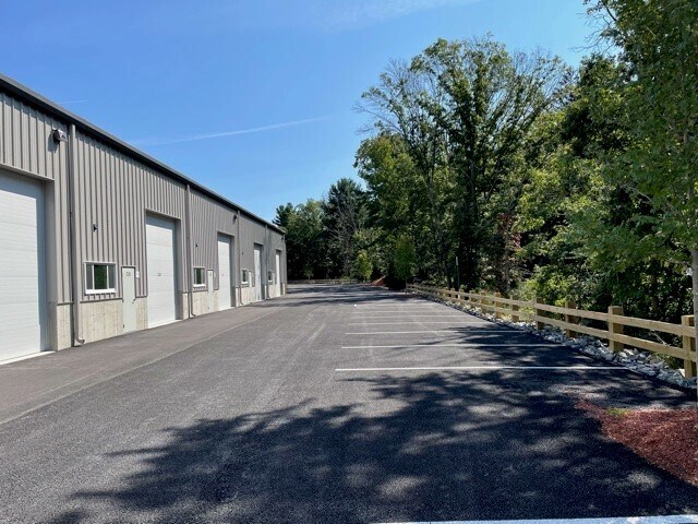 More Photos Of 156 Northboro, Southborough Warehouse For Lease