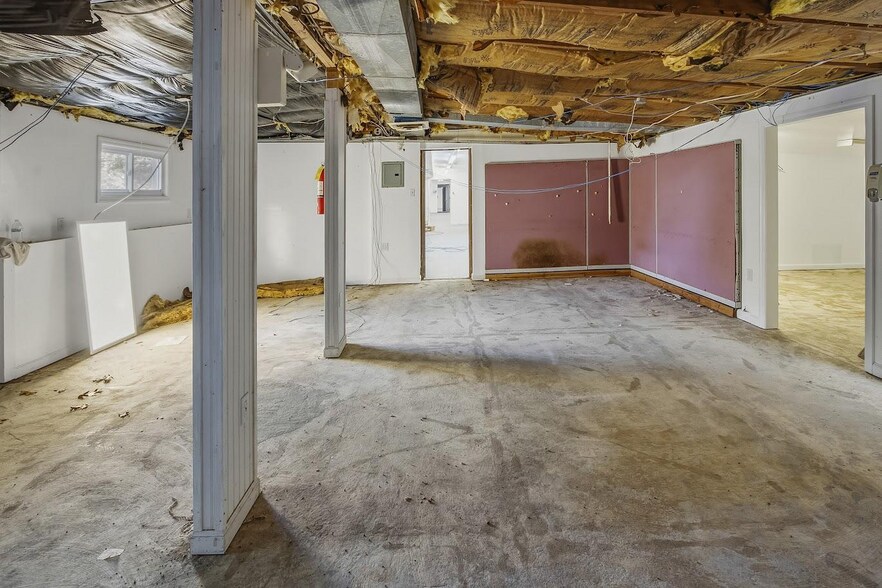 More Photos Of 50 Clara St, Landisville Warehouse For Sale