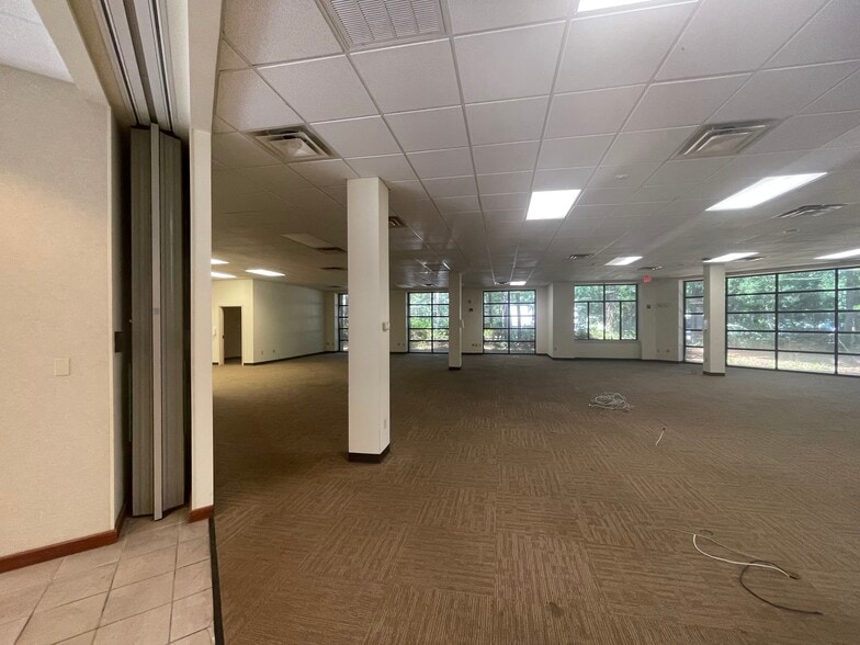 More Photos Of 5 Buck Island Rd, Bluffton Office For Lease