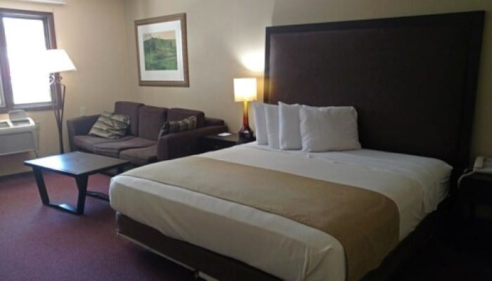 More Photos Of 1700 Superior St, Webster City Hotel For Sale