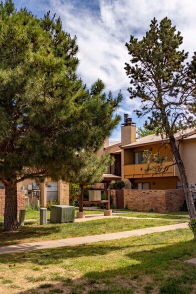 More Photos Of 1102 Sherman Ave, Levelland Apartments For Sale