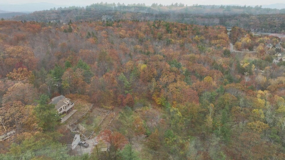 Primary Photo Of 136 Daniel Webster Hwy, Meredith General Retail For Sale