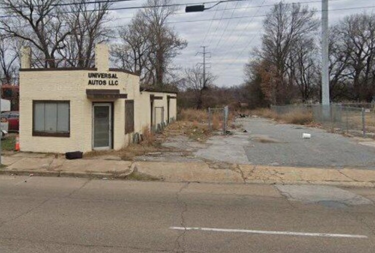 Primary Photo Of 1994 Chelsea Ave, Memphis Freestanding For Sale