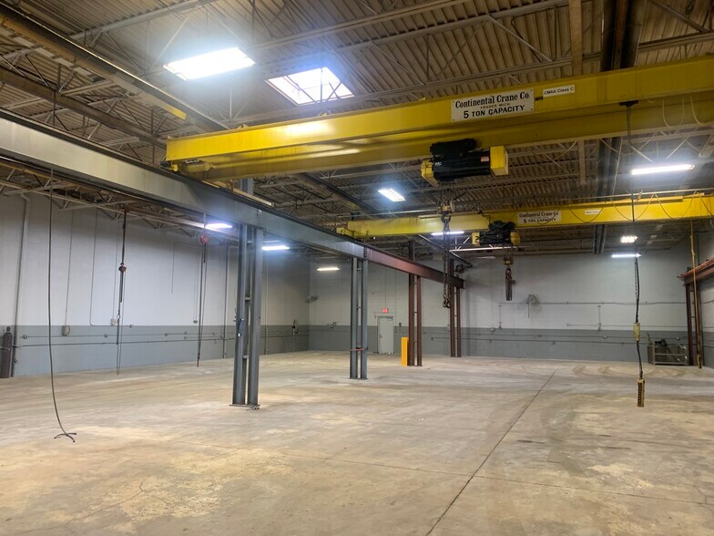 More Photos Of 35320 Beattie Dr, Sterling Heights Manufacturing For Lease