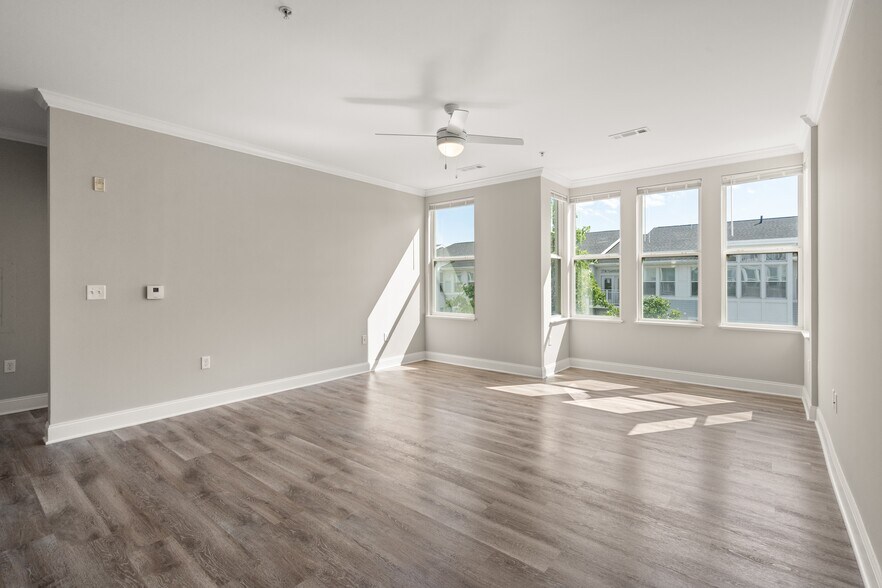 More Photos Of 200-220 Trotter Rd, Weymouth Apartments For Lease