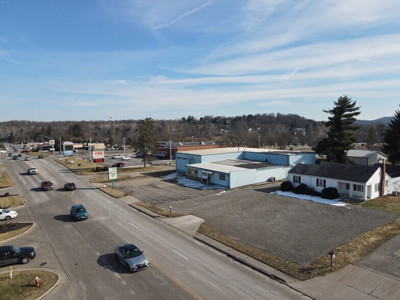 More Photos Of 1222 Western Ave, Chillicothe Flex For Sale