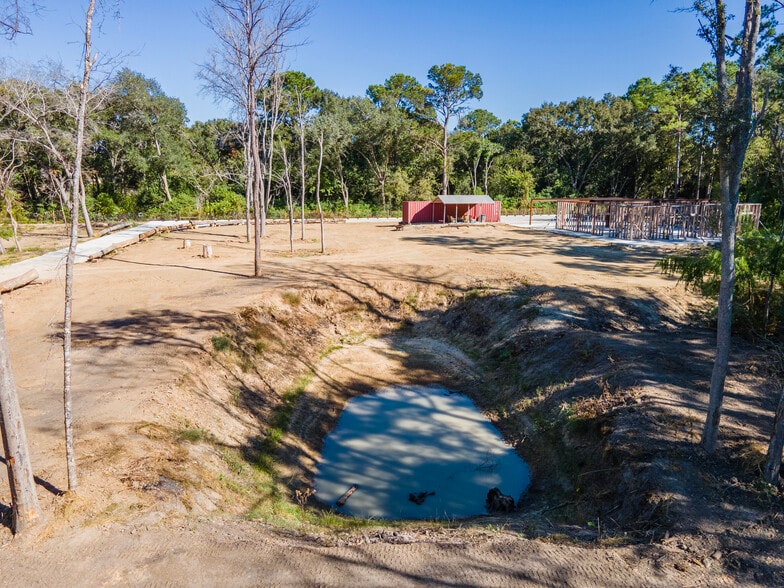 More Photos Of 225 Foster Street, Alvin Land For Sale