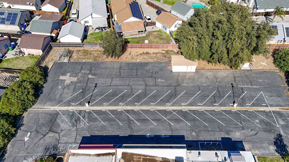 More Photos Of 971 E Broadway Ave, Atwater Office For Lease