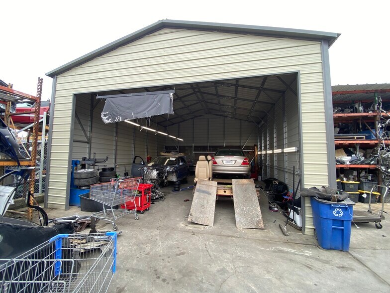 More Photos Of 3513 Recycle Rd, Rancho Cordova Auto Salvage Facility For Lease