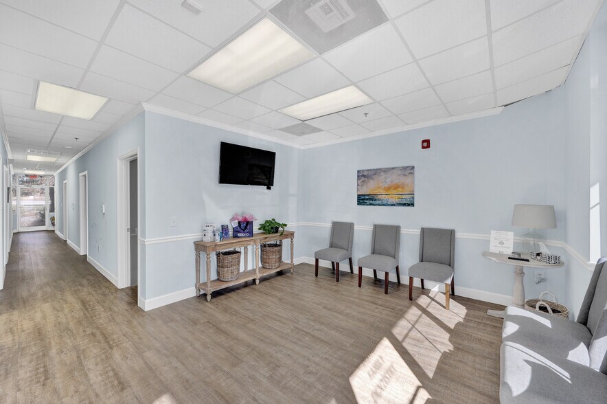 More Photos Of 2030 Wambaw Crk, Charleston Storefront Retail Office For Sale