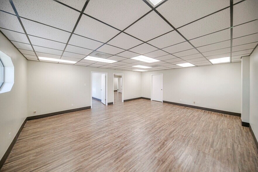 More Photos Of 1410 Rankin Hwy, Midland Office For Sale