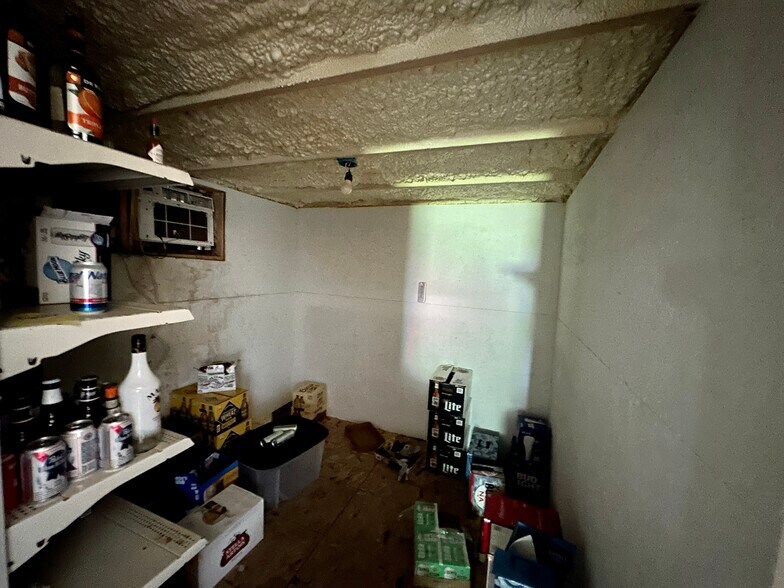 More Photos Of 1312 Broadway, Marysville Freestanding For Sale